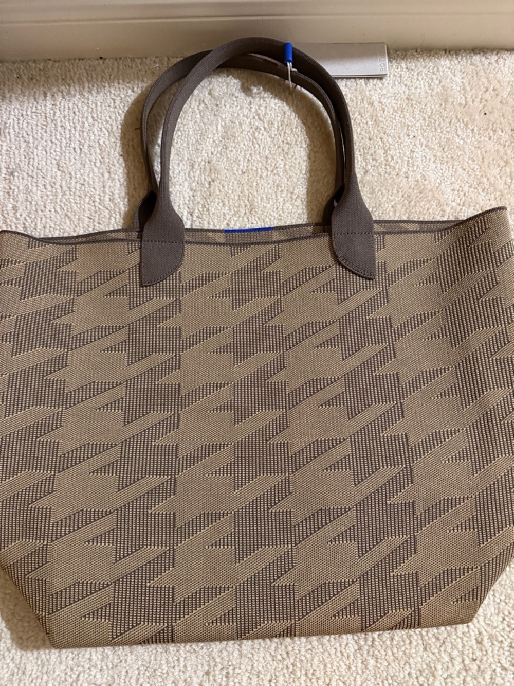 NWT Rothy’s Tote Dark Camel Houndstooth with matching pouch (no tags) - Picture 7 of 15